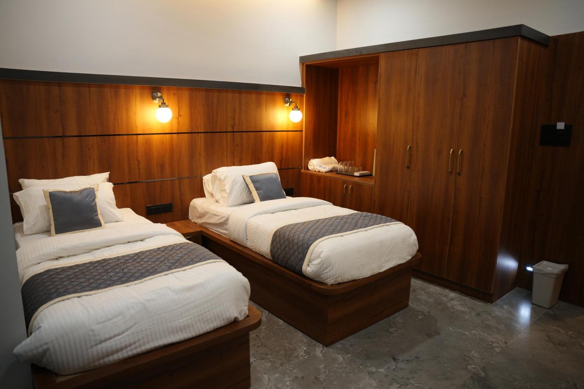 萨格尔 Sarvam Residency酒店 外观 照片